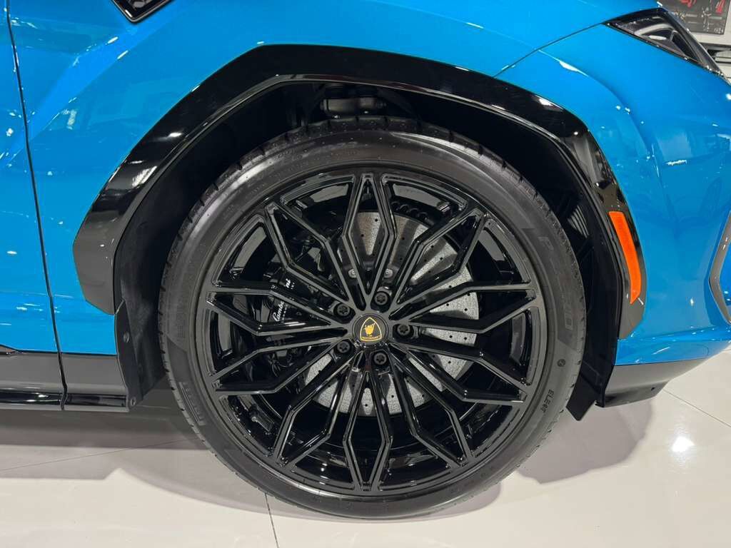 2025 Lamborghini Urus SE Blu Uranus paint,Sensonum audio system AND MUCH MORE!! Fort Lauderdale FL