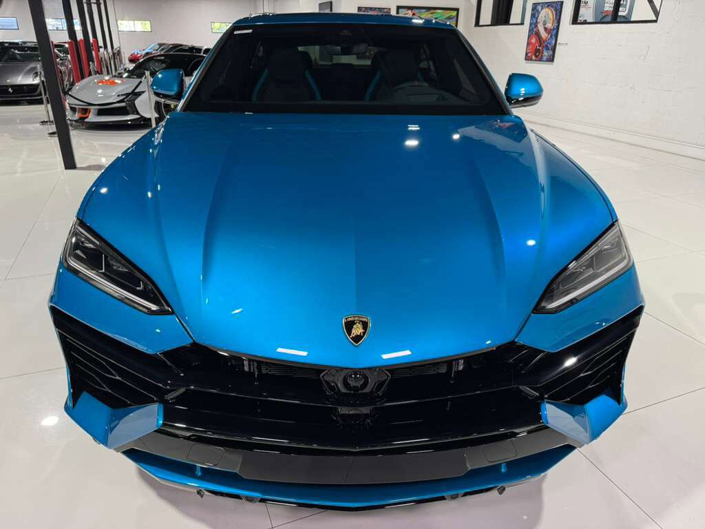 2025 Lamborghini Urus SE Blu Uranus paint,Sensonum audio system AND MUCH MORE!!