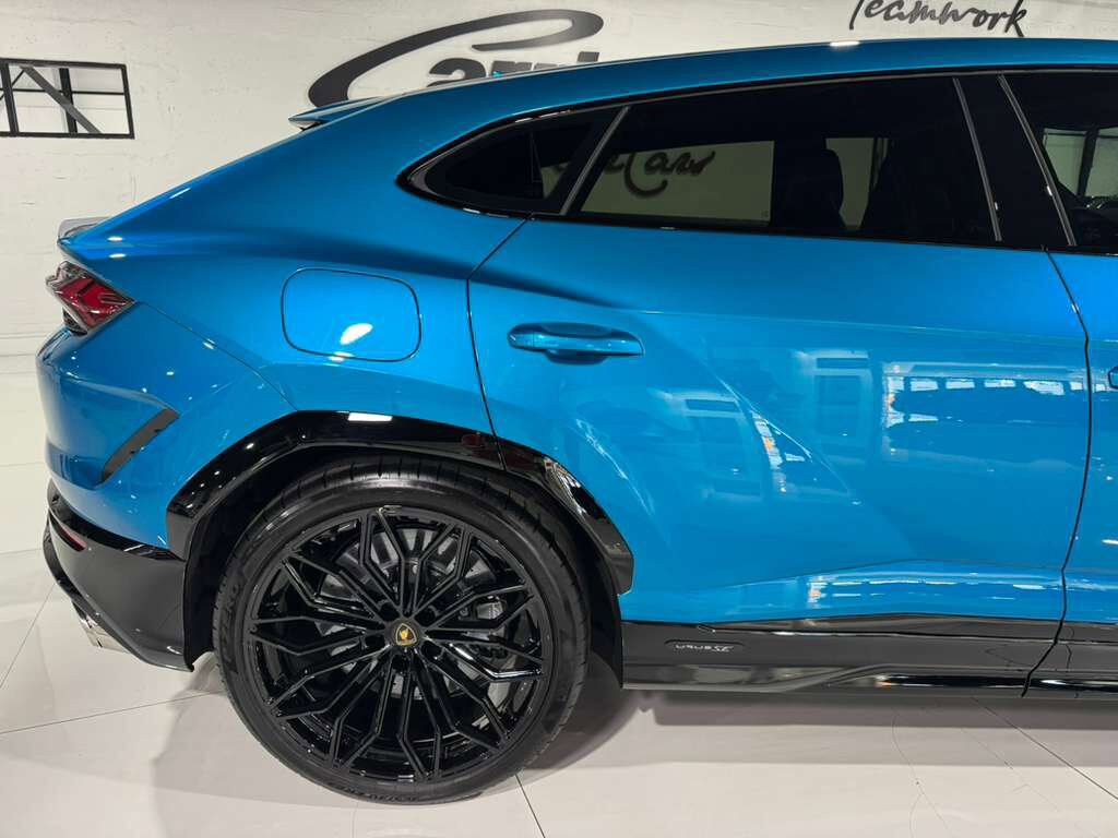 2025 Lamborghini Urus SE Blu Uranus paint,Sensonum audio system AND MUCH MORE!! Fort Lauderdale FL
