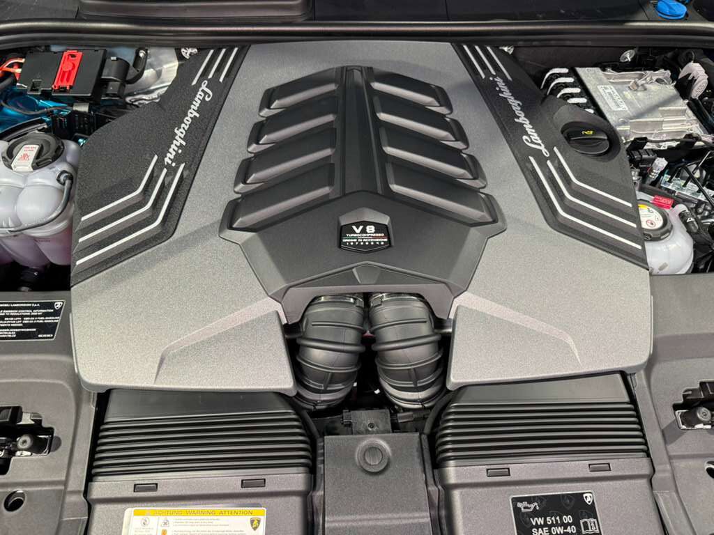 2025 Lamborghini Urus SE Blu Uranus paint,Sensonum audio system AND MUCH MORE!! Fort Lauderdale FL