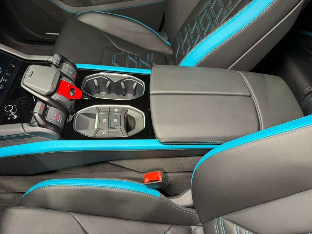 2025 Lamborghini Urus SE Blu Uranus paint,Sensonum audio system AND MUCH MORE!! Fort Lauderdale FL