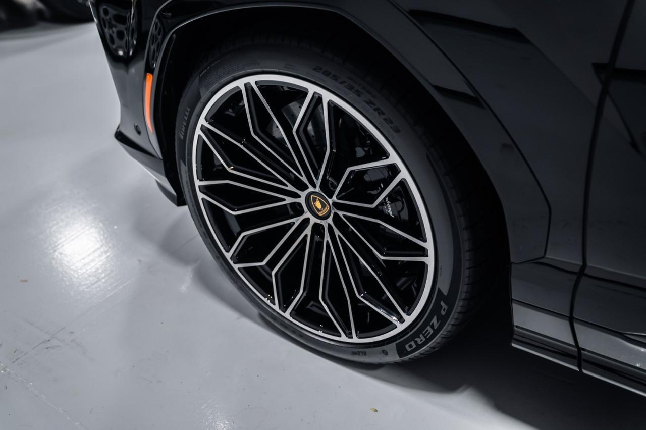 2025 Lamborghini Urus SE Brentwood TN