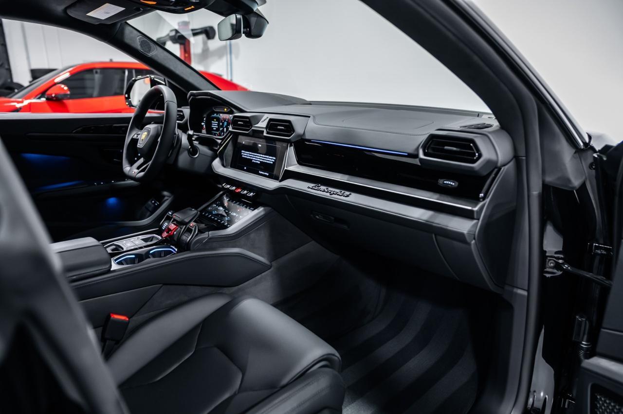 2025 Lamborghini Urus SE Brentwood TN
