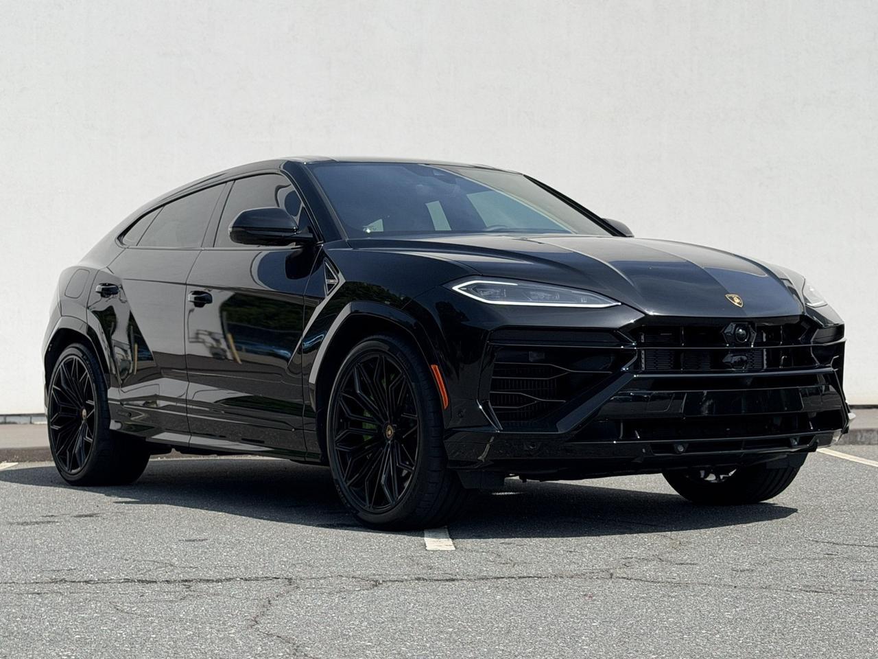 2025 Lamborghini Urus SE