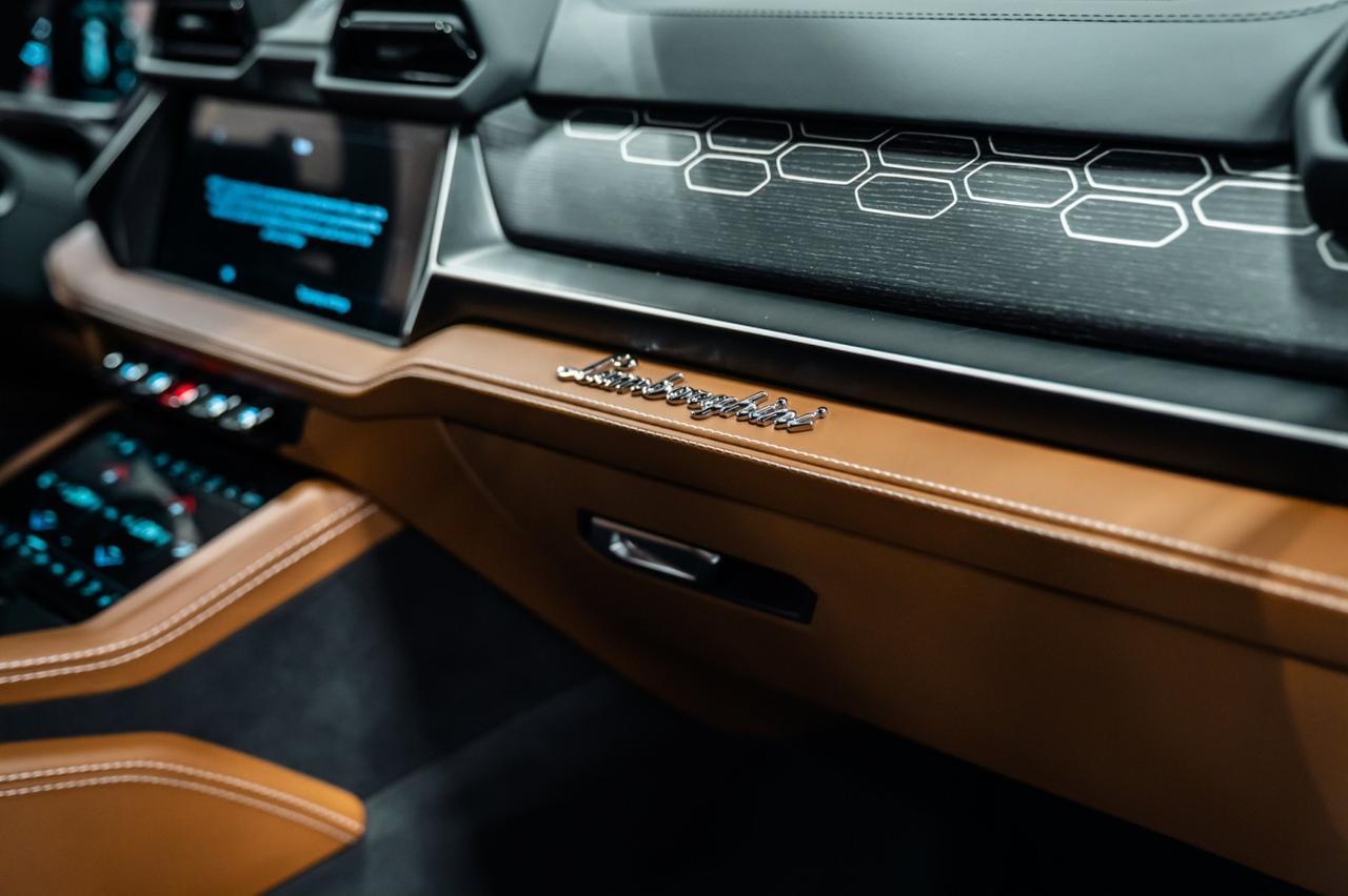 2025 Lamborghini Urus SE Brentwood TN