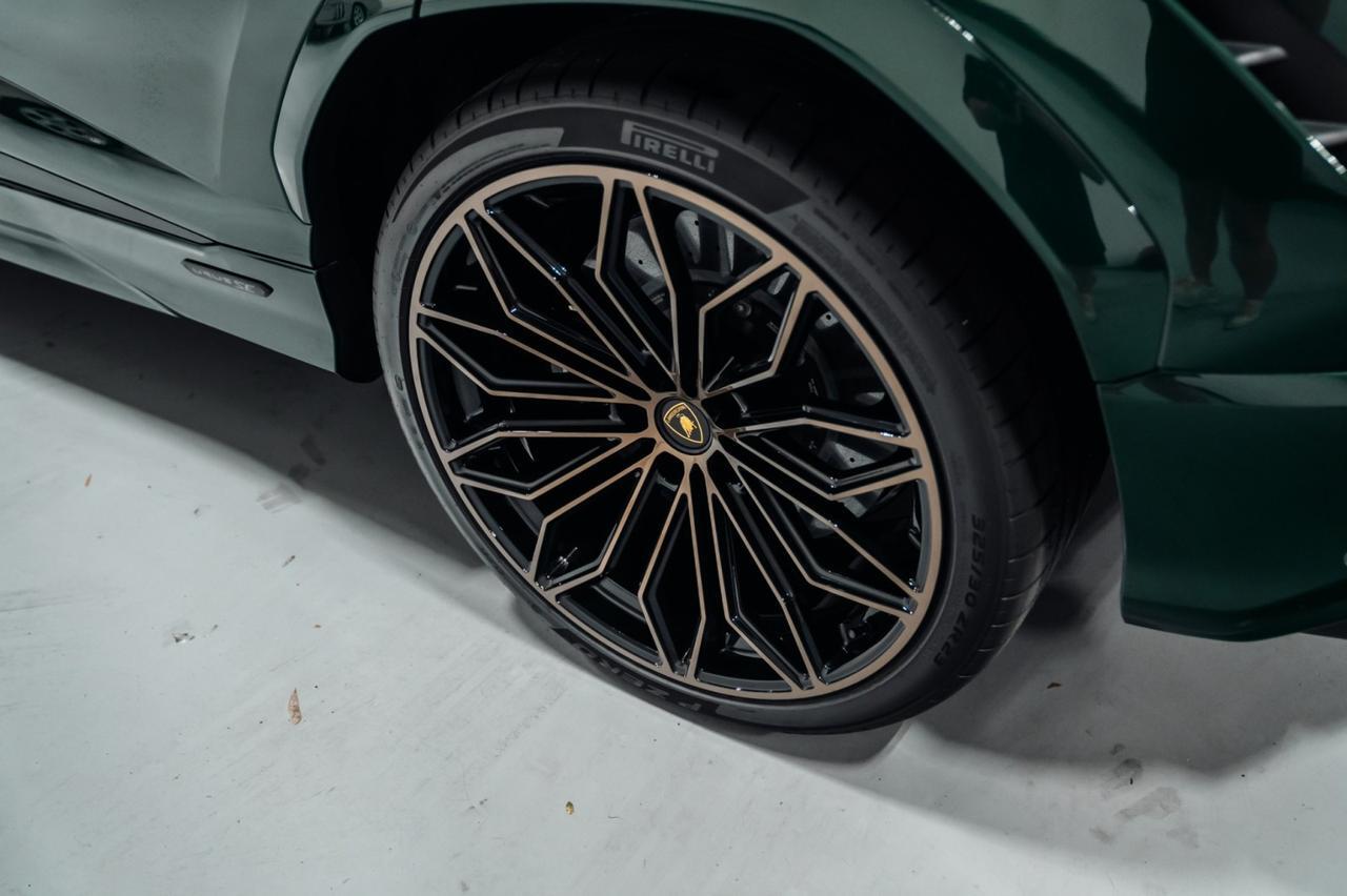 2025 Lamborghini Urus SE Brentwood TN