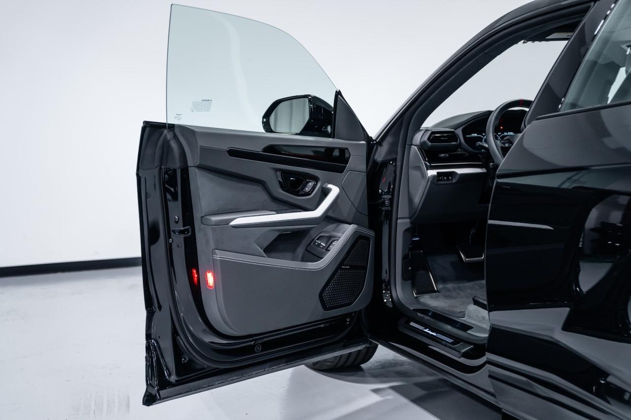 2025 Lamborghini Urus SE Brentwood TN