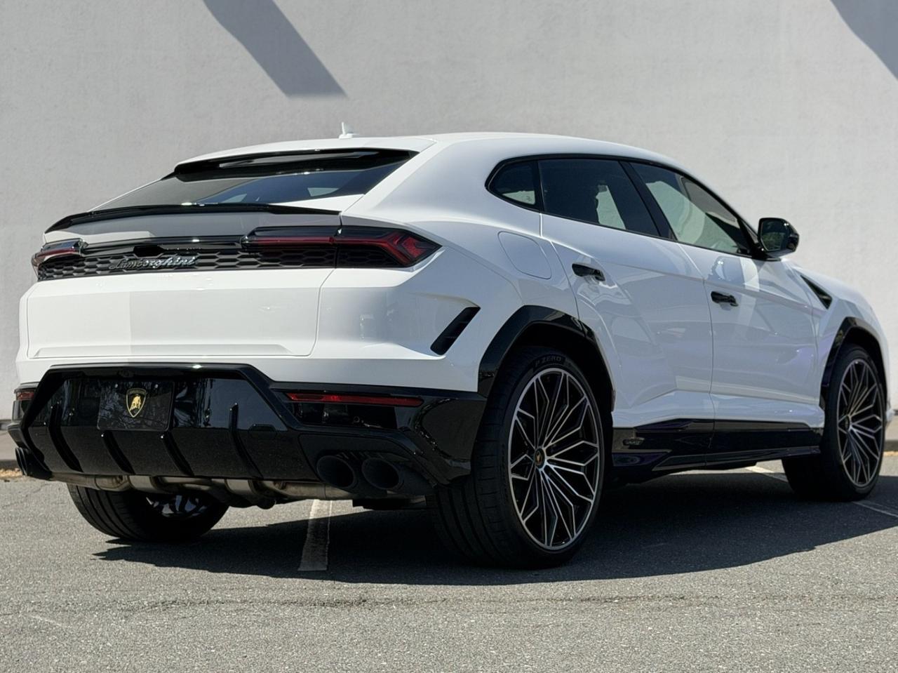 2025 Lamborghini Urus SE Charlotte NC