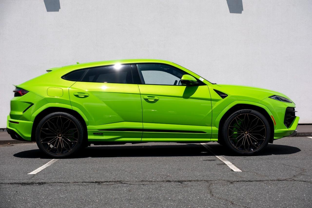 2025 Lamborghini Urus SE Charlotte NC