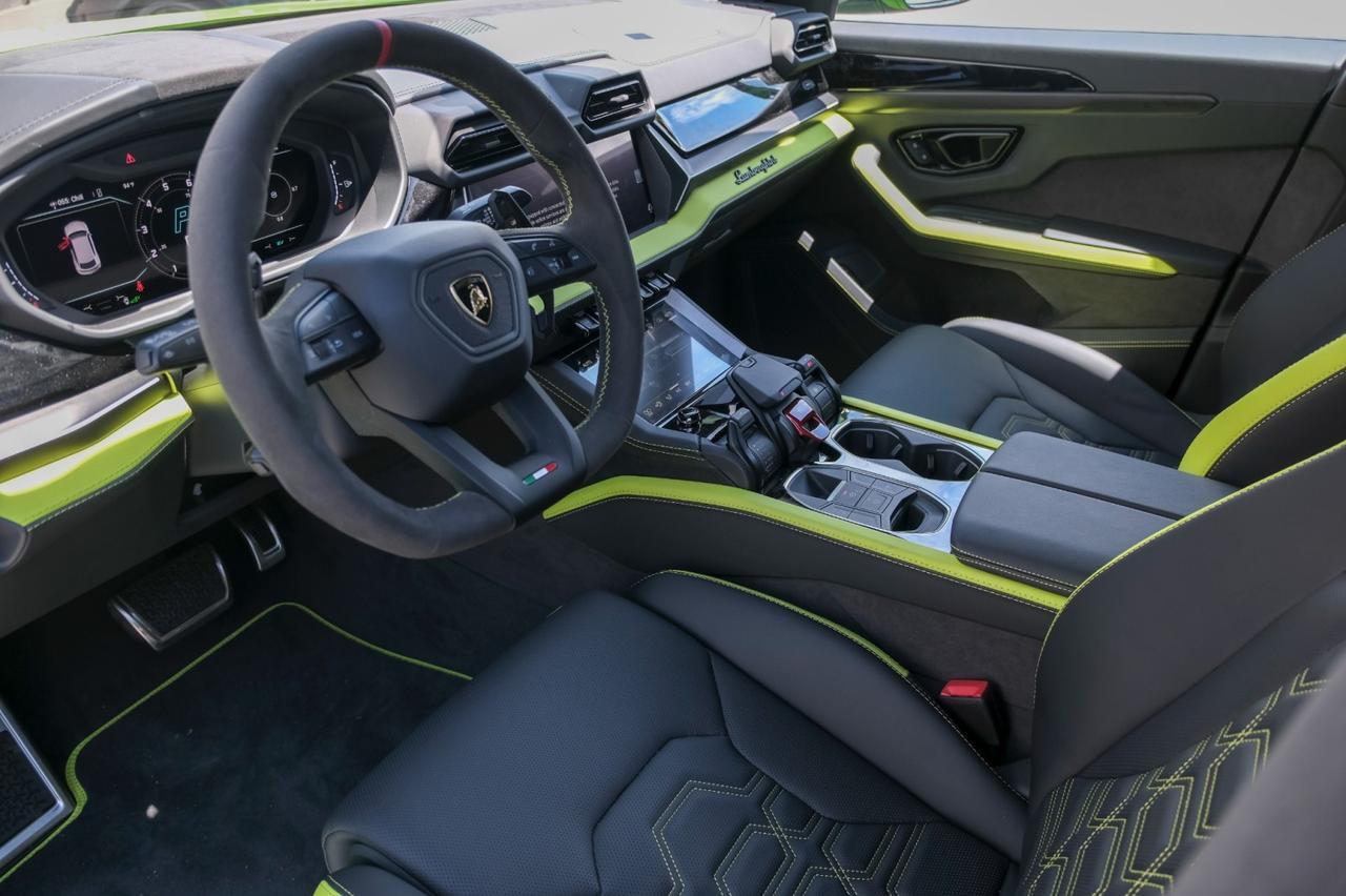 2025 Lamborghini Urus SE Charlotte NC