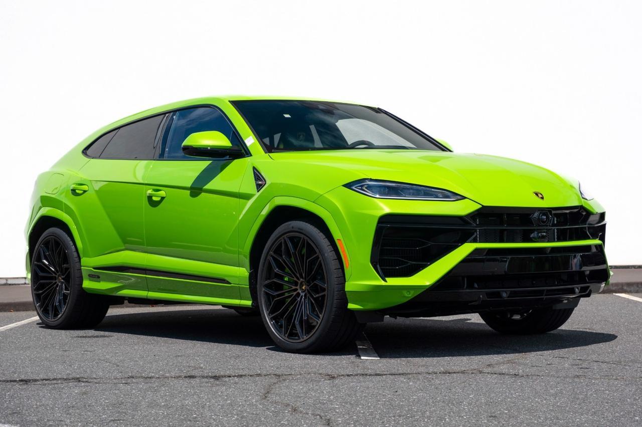 2025 Lamborghini Urus SE Charlotte NC