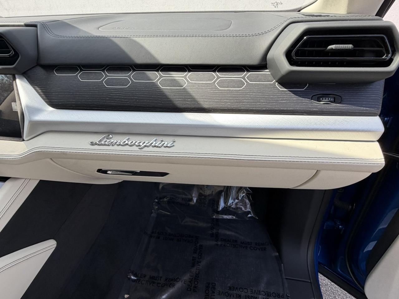 2025 Lamborghini Urus SE Charlotte NC