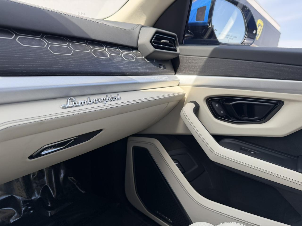 2025 Lamborghini Urus SE Charlotte NC