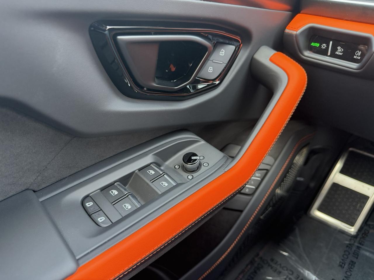 2025 Lamborghini Urus SE Charlotte NC