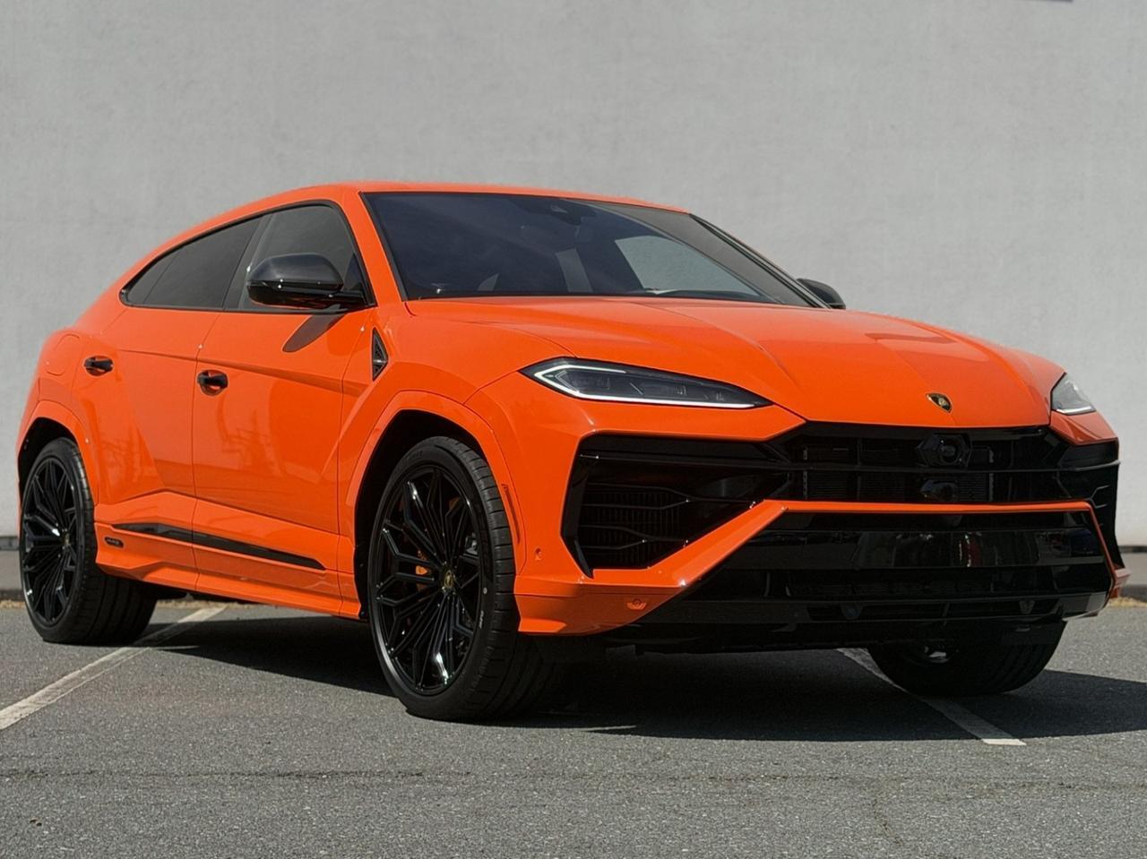 2025 Lamborghini Urus SE