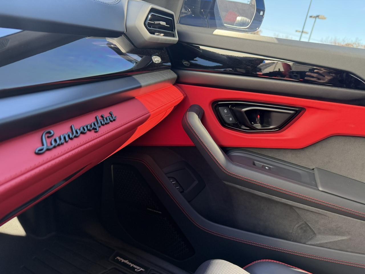 2025 Lamborghini Urus SE Charlotte NC
