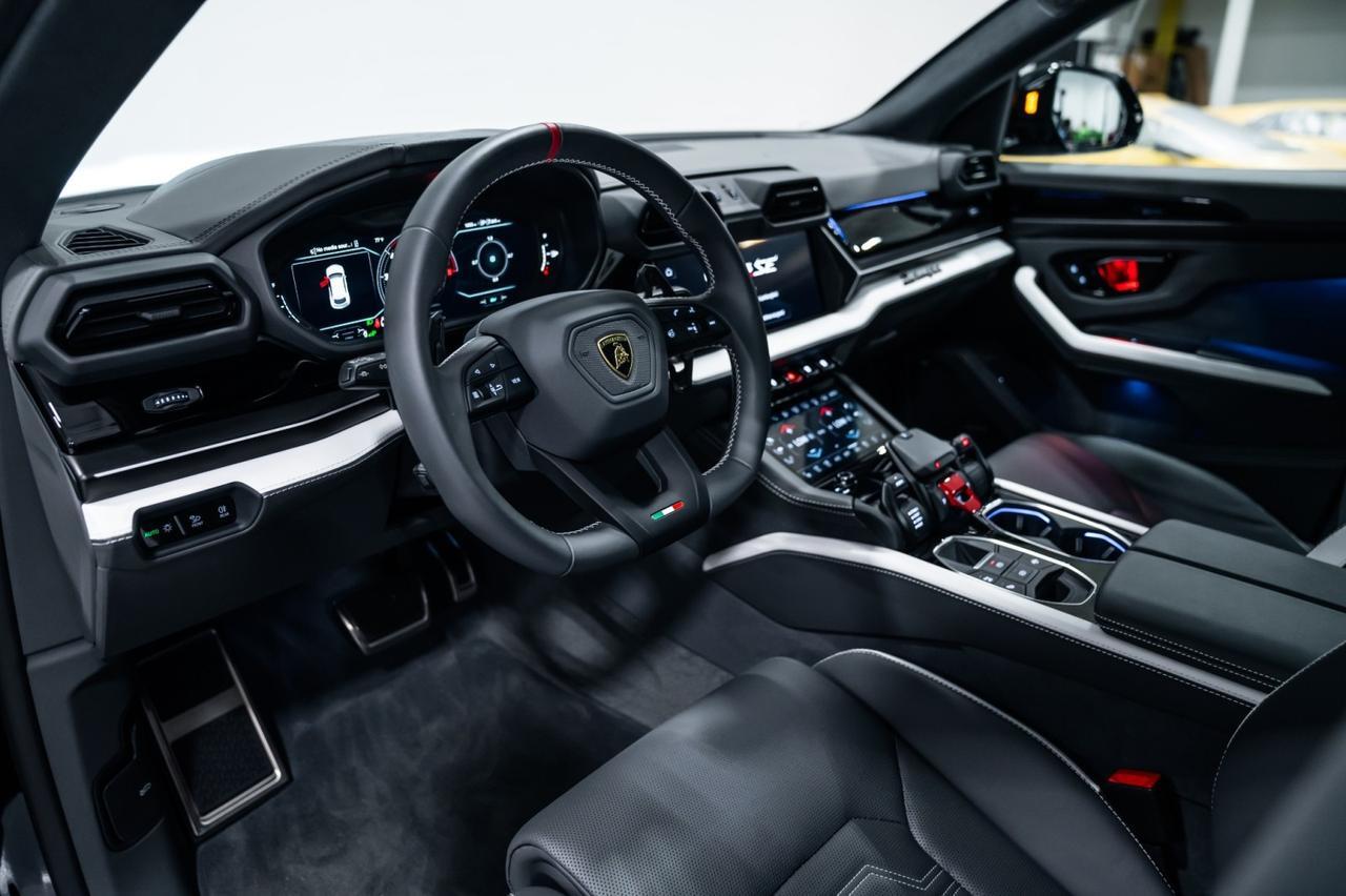 2025 Lamborghini Urus SE Charlotte NC