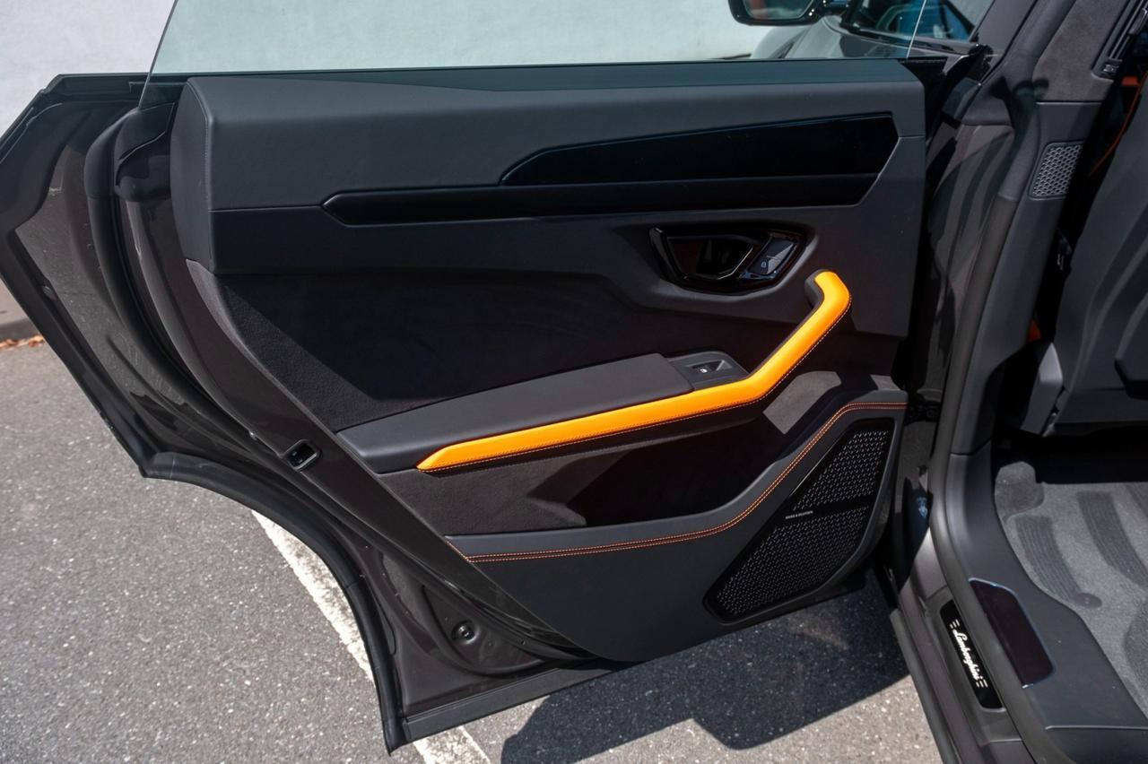 2025 Lamborghini Urus SE Charlotte NC