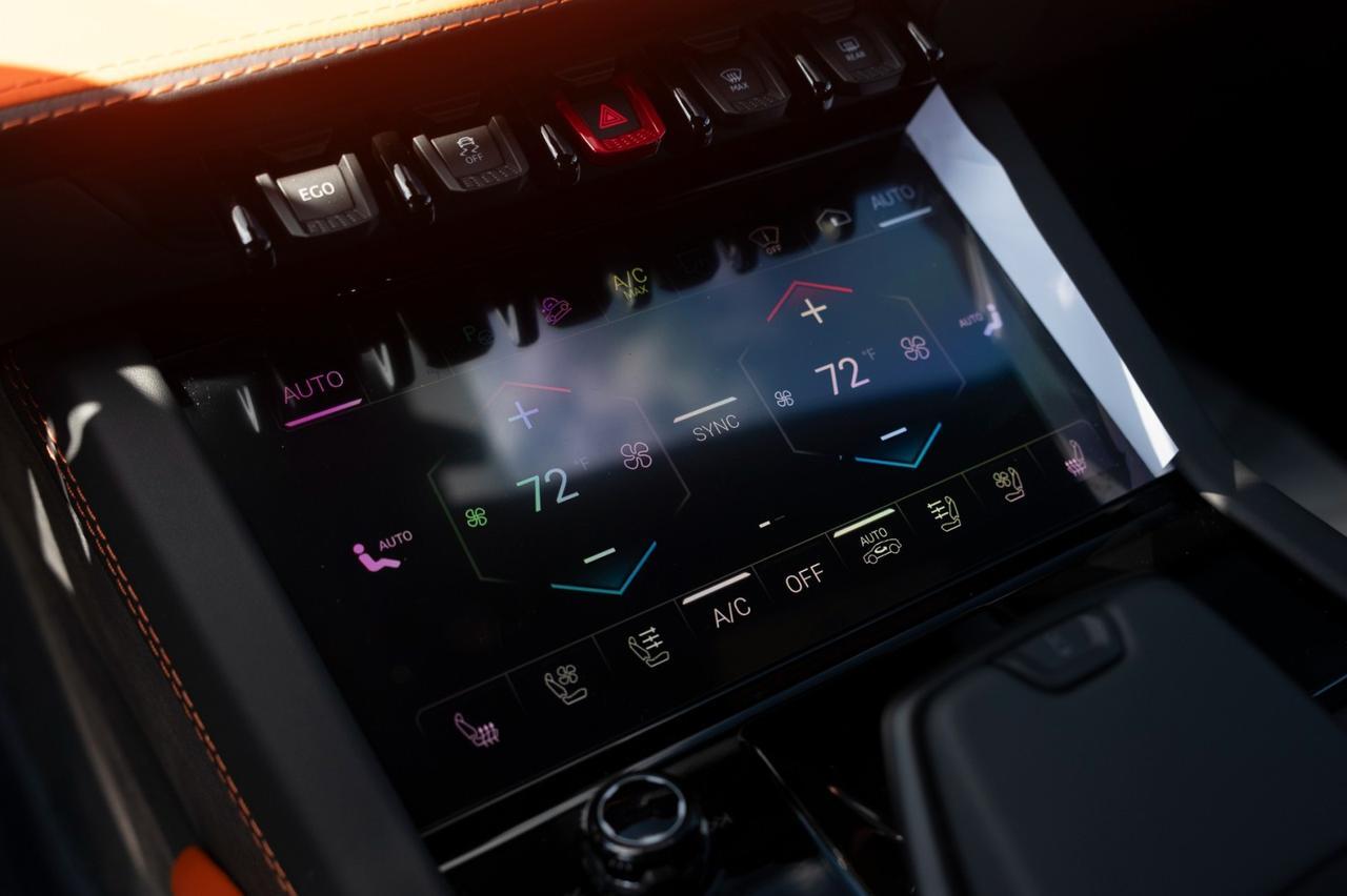 2025 Lamborghini Urus SE Charlotte NC