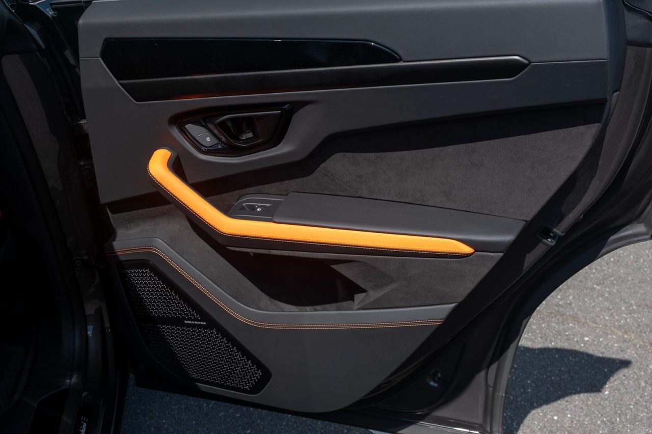 2025 Lamborghini Urus SE Charlotte NC
