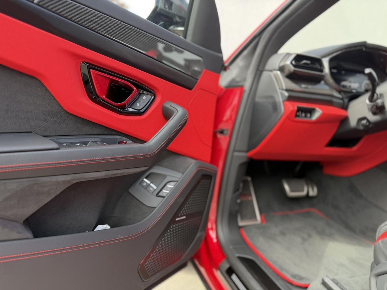 2025 Lamborghini Urus SE Charlotte NC