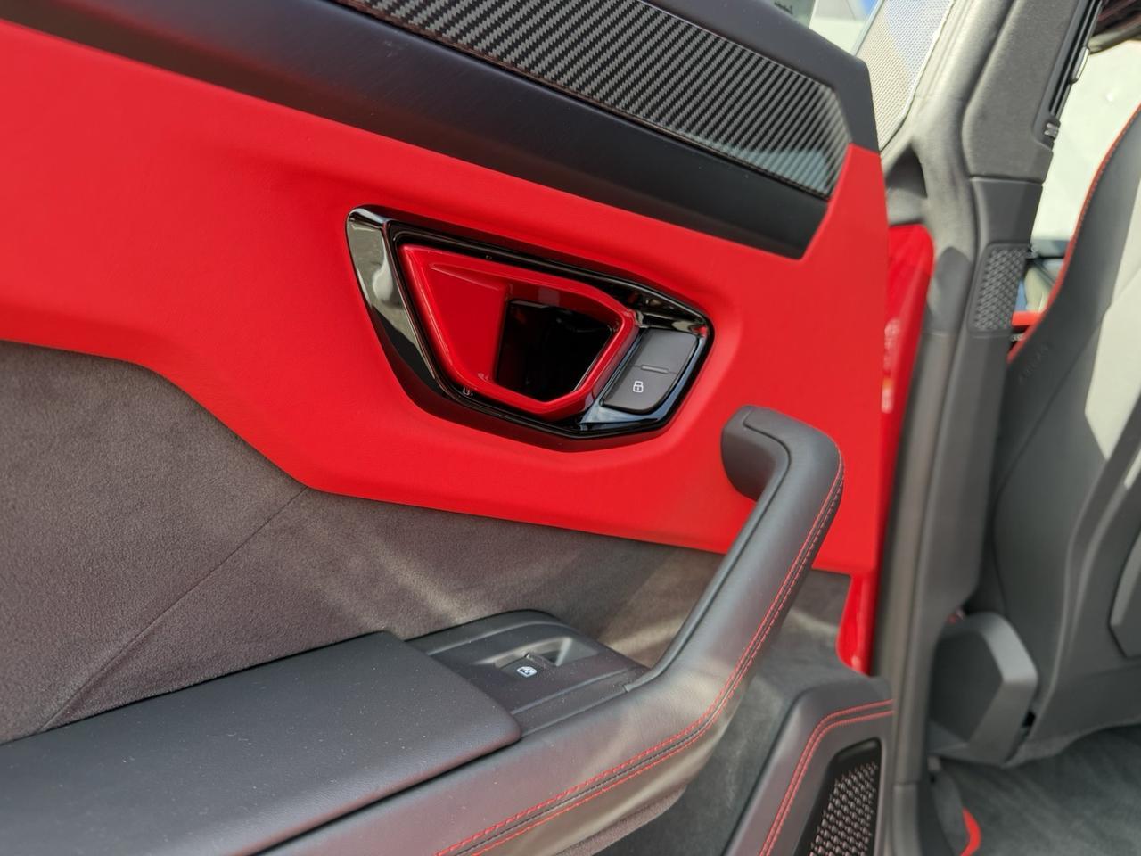 2025 Lamborghini Urus SE Charlotte NC