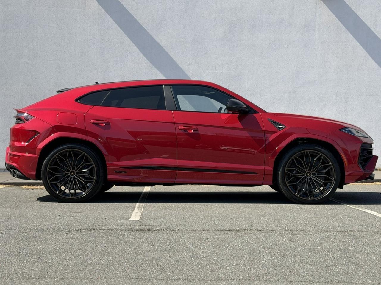 2025 Lamborghini Urus SE Charlotte NC