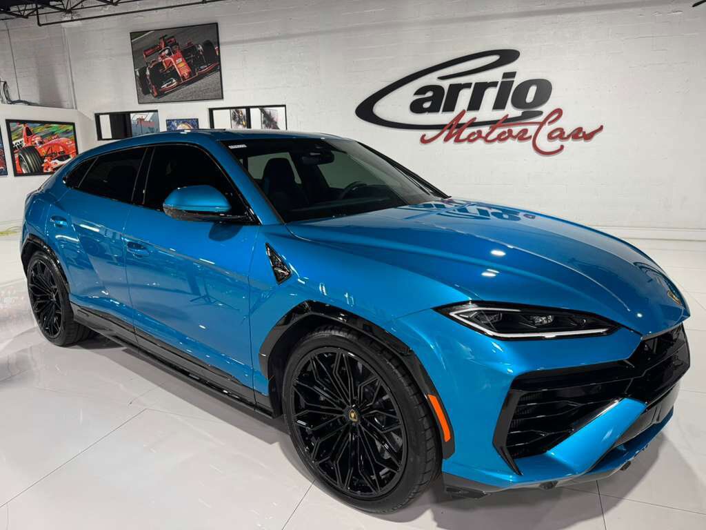 2025 Lamborghini Urus SE