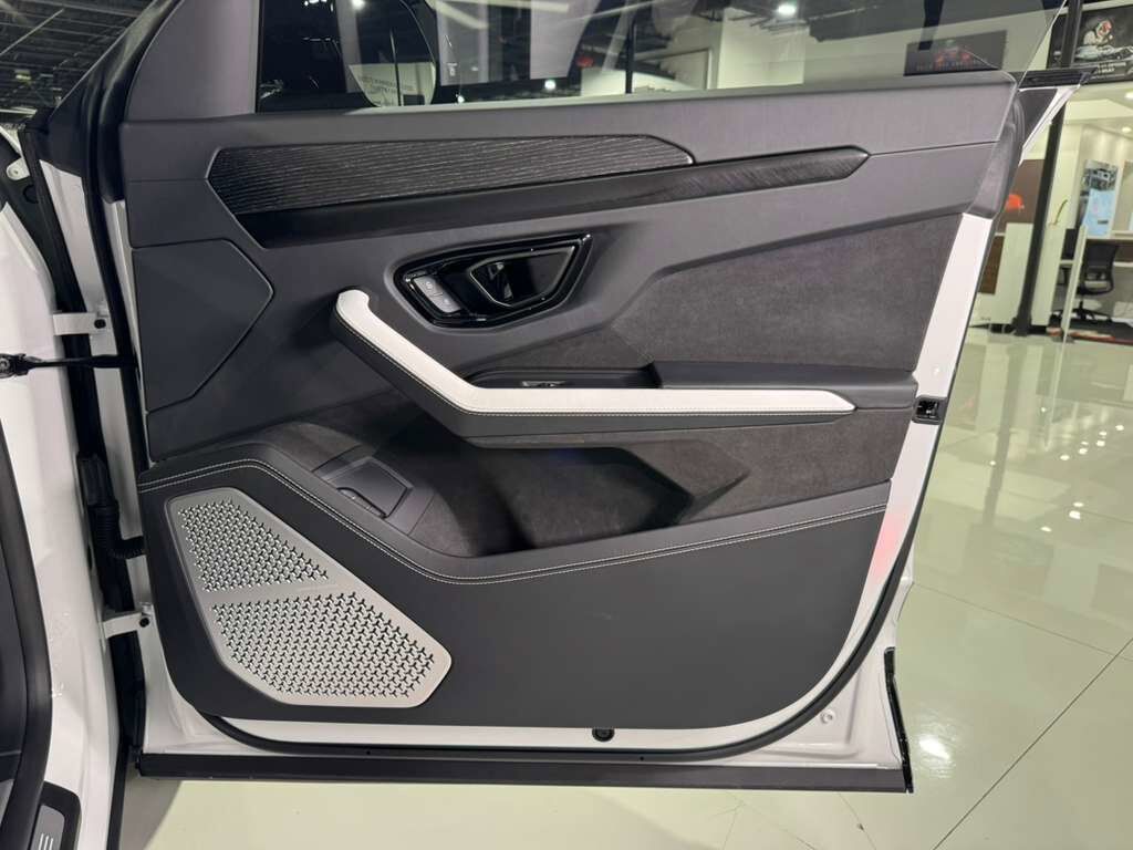 2025 Lamborghini Urus SE Fort Lauderdale FL