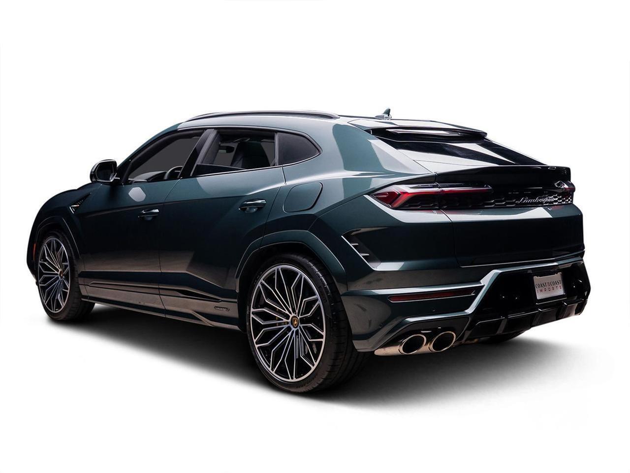 2025 Lamborghini Urus SE