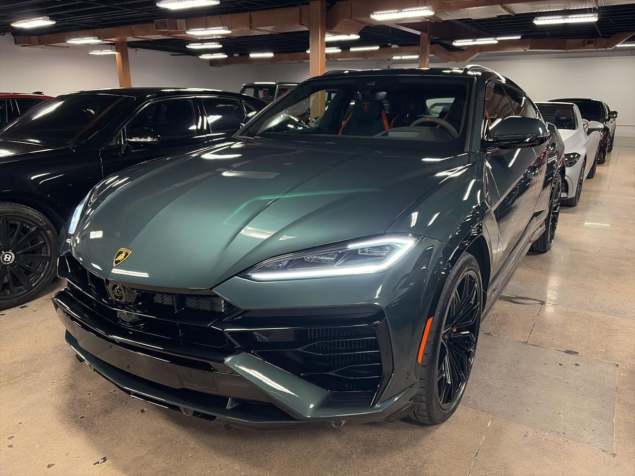 2025 Lamborghini Urus SE