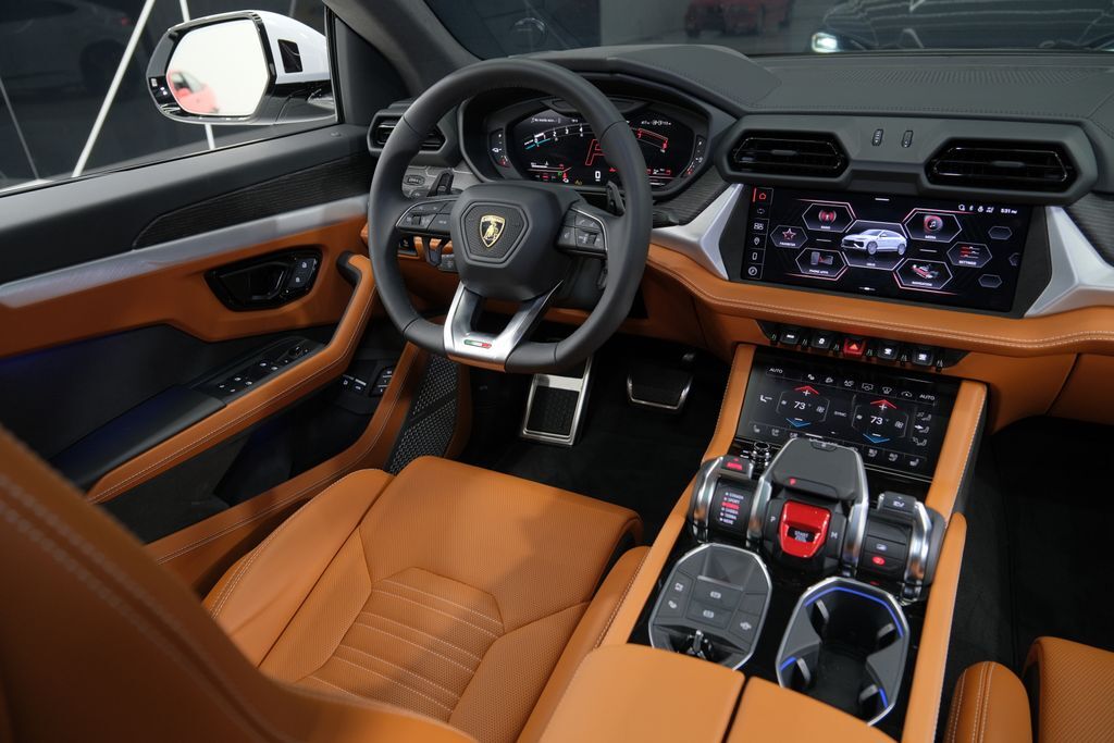 2025 Lamborghini Urus SE Miami FL