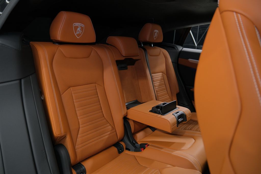 2025 Lamborghini Urus SE Miami FL