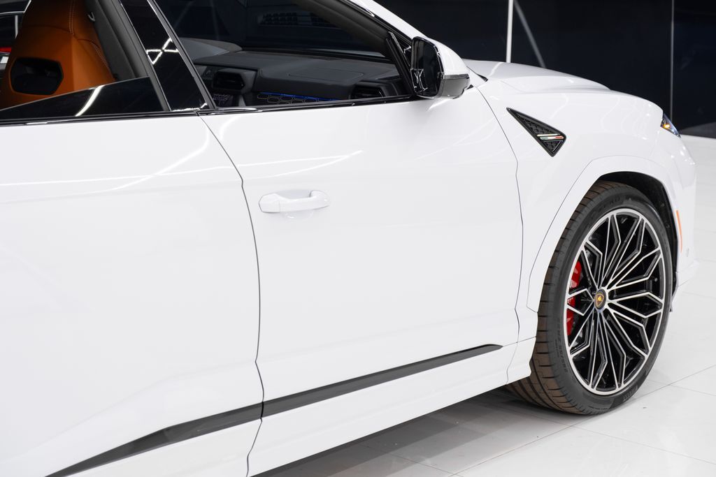 2025 Lamborghini Urus SE Miami FL