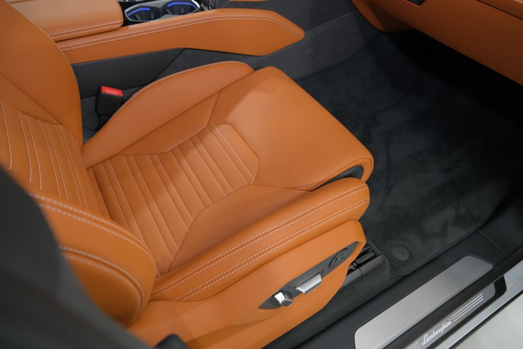 2025 Lamborghini Urus SE Miami FL