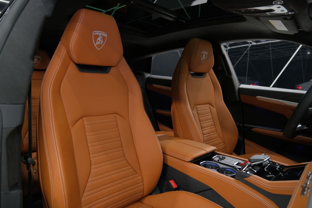 2025 Lamborghini Urus SE Miami FL