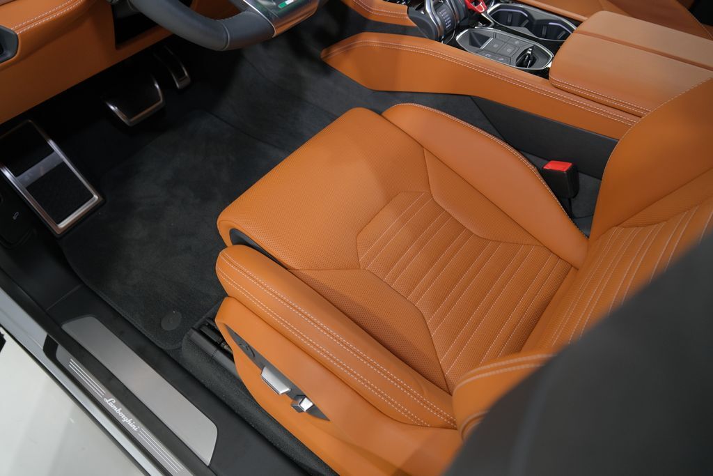 2025 Lamborghini Urus SE Miami FL