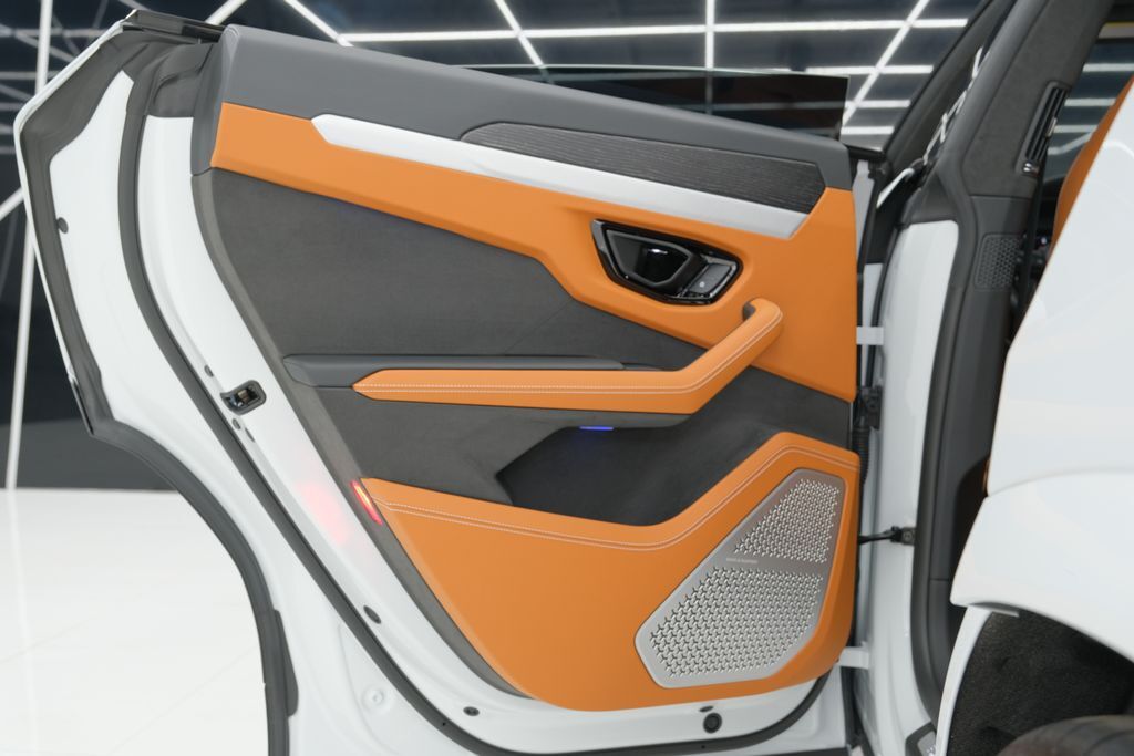 2025 Lamborghini Urus SE Miami FL