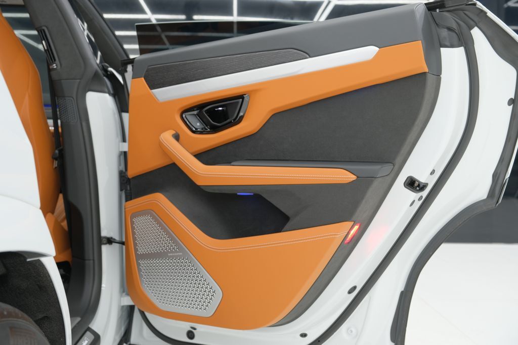 2025 Lamborghini Urus SE Miami FL