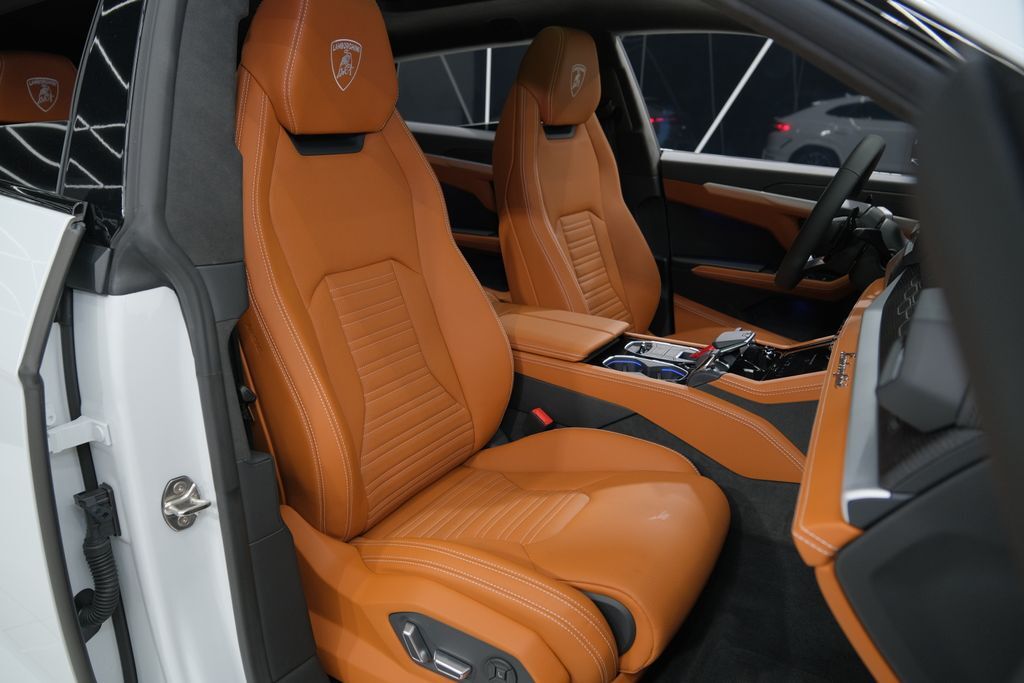 2025 Lamborghini Urus SE Miami FL