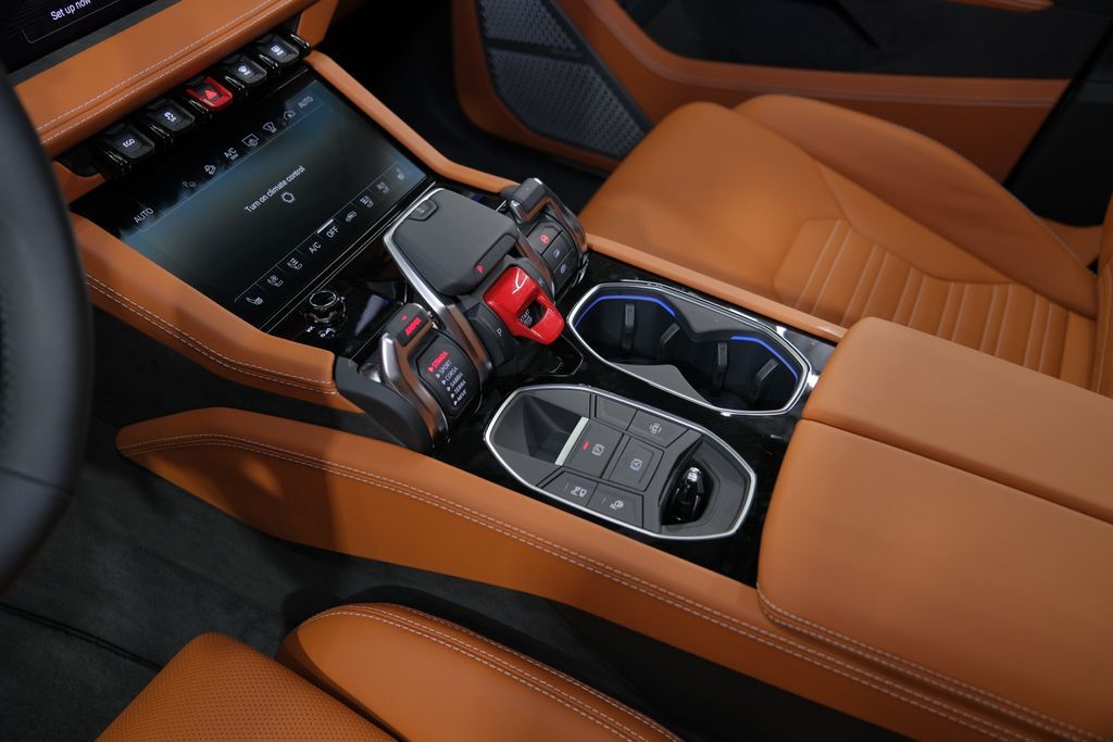 2025 Lamborghini Urus SE Miami FL