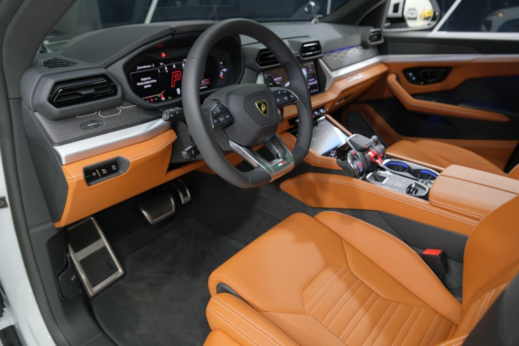 2025 Lamborghini Urus SE Miami FL