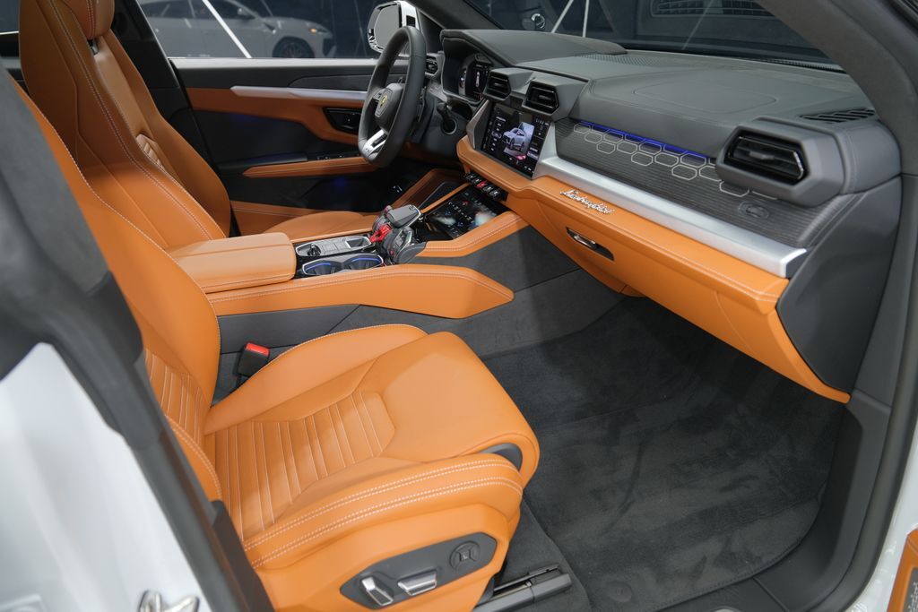 2025 Lamborghini Urus SE Miami FL