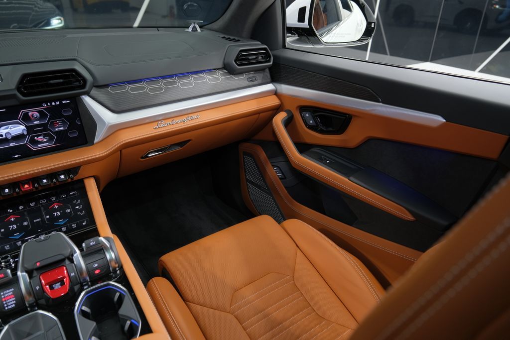2025 Lamborghini Urus SE Miami FL