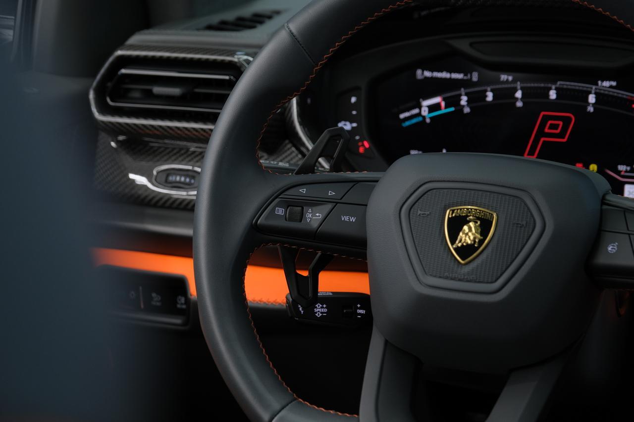 2025 Lamborghini Urus SE Miami FL