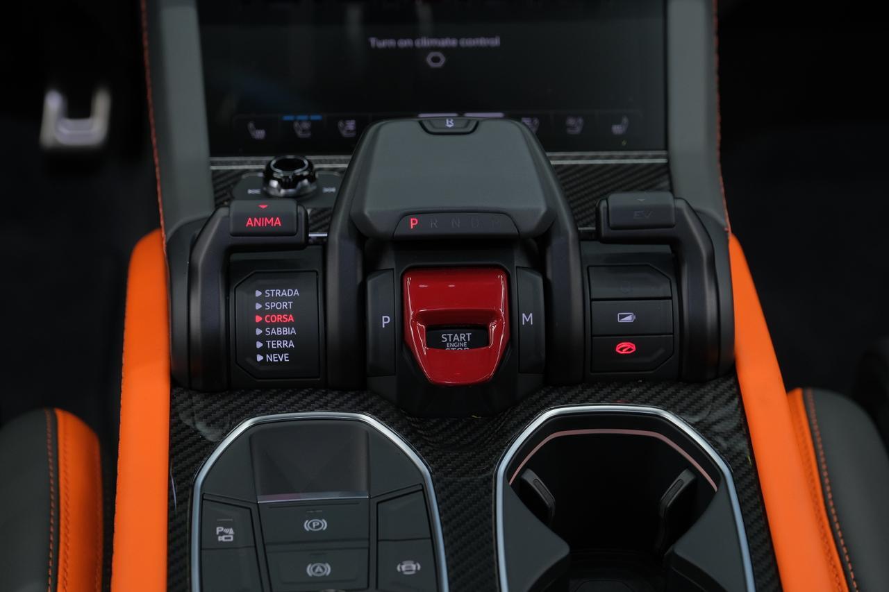 2025 Lamborghini Urus SE Miami FL