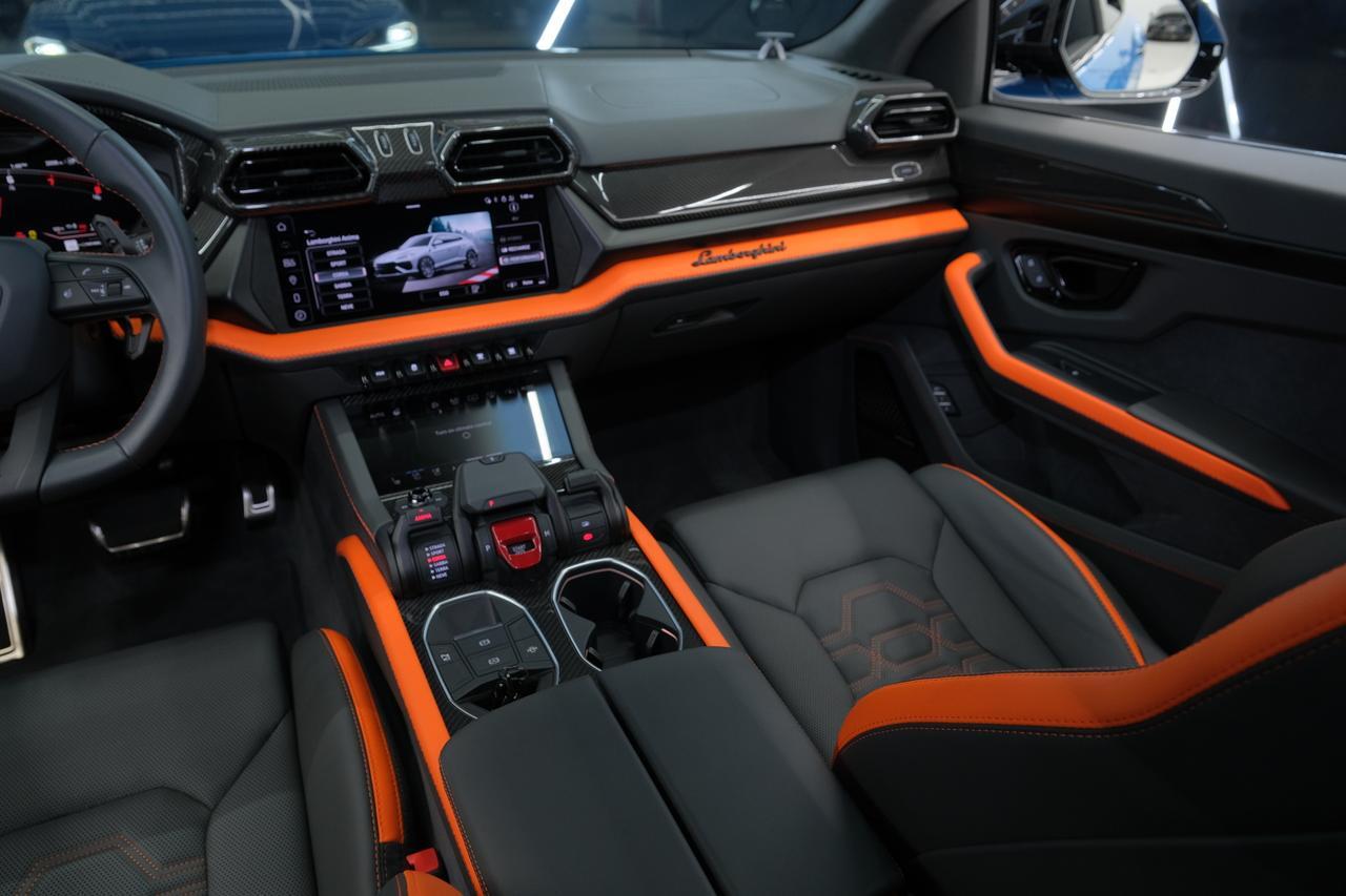 2025 Lamborghini Urus SE Miami FL