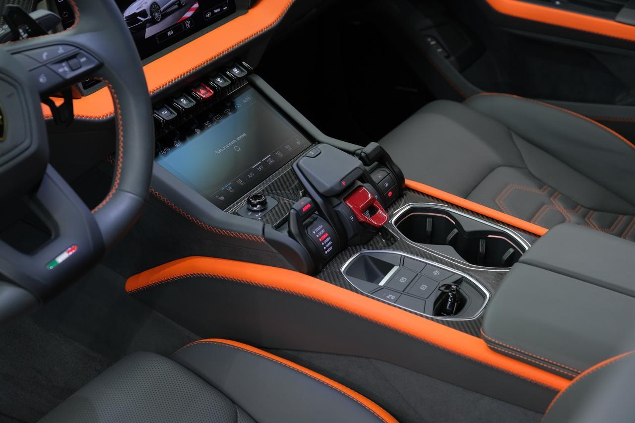 2025 Lamborghini Urus SE Miami FL