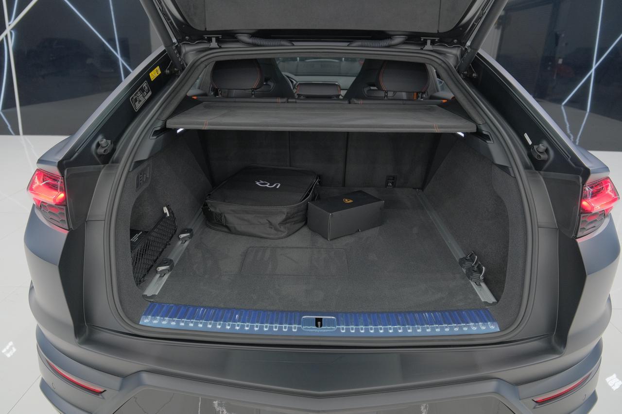 2025 Lamborghini Urus SE Miami FL