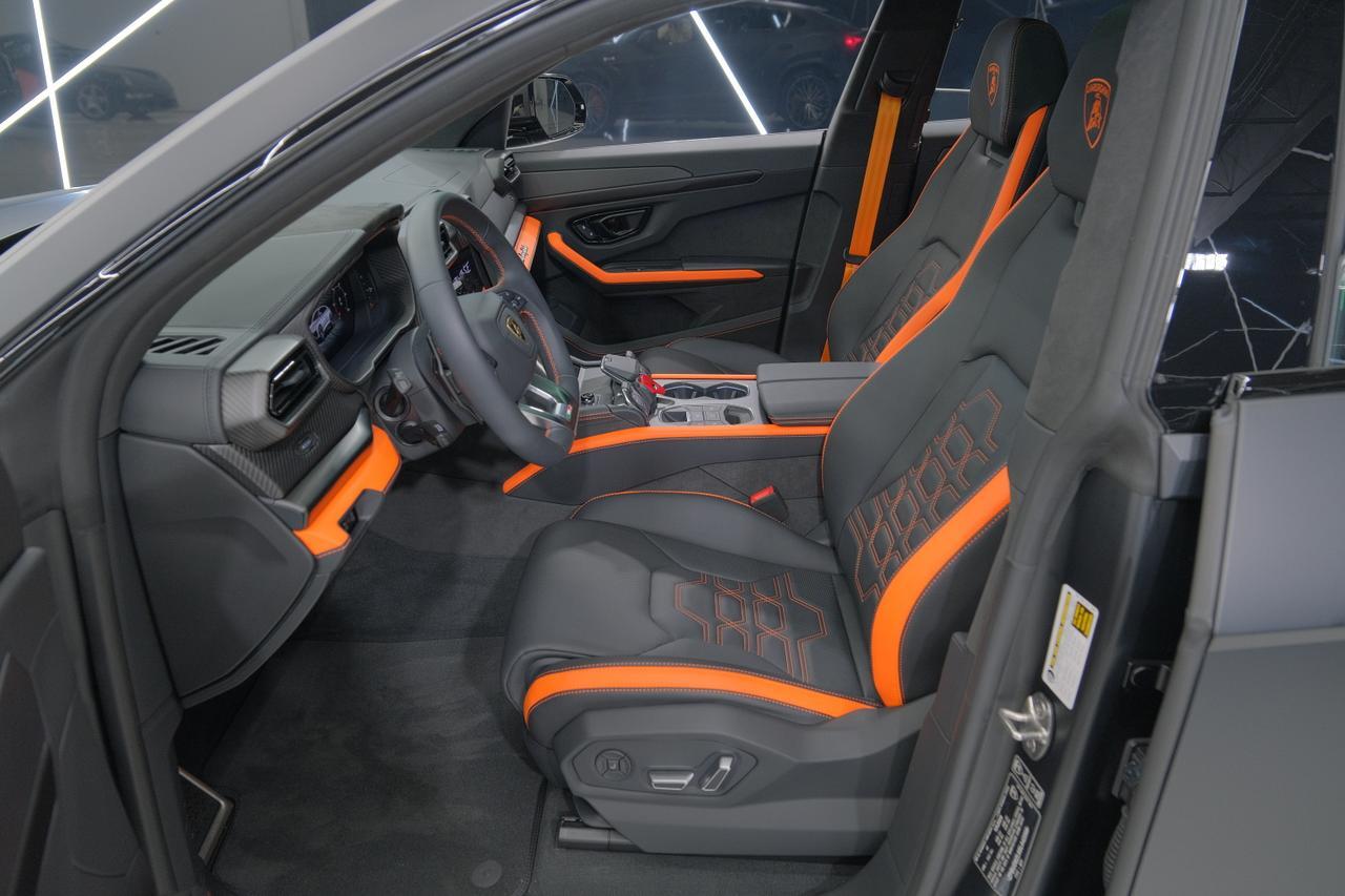 2025 Lamborghini Urus SE Miami FL